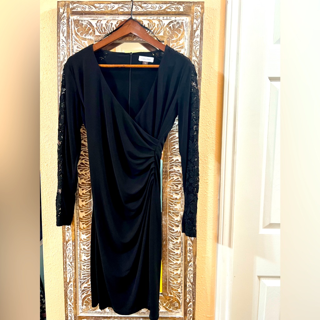 Calvin Klein Black Midi Long Sleeve Evening Dress. Size 2.